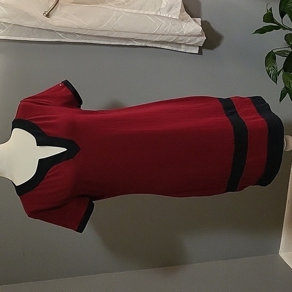 Tommy Hilfiger Logo Maroon and Blue Pullover Cotton Slit Neck Dress - Size M - Picture 1 of 6